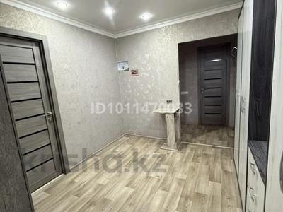 2-комнатная квартира · 58 м² · 1/9 этаж, мкр Юго-Восток, Мкр Гульдер 1 2 — Супермаркет Норма, школа-лицей 101 за ~ 22.4 млн ₸ в Караганде, Казыбек би р-н