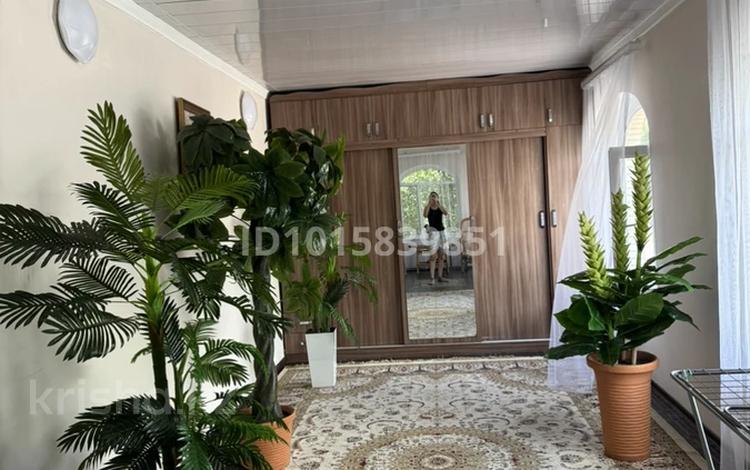 Дом · 7 комнат · 350 м², мкр Кунгей , Карима Мынбаева 182/2 за 99 990 ₸ в Караганде, Казыбек би р-н — фото 2