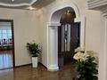 Дом · 7 комнат · 350 м², мкр Кунгей , Карима Мынбаева 182/2 за 99 990 ₸ в Караганде, Казыбек би р-н — фото 4