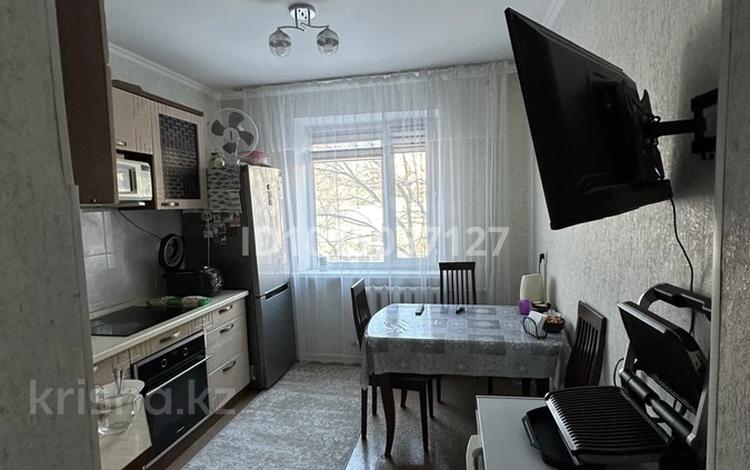 3-комнатная квартира · 70 м² · 2/5 этаж, Степной 1 2/16 за 30 млн ₸ в Караганде, Казыбек би р-н — фото 2