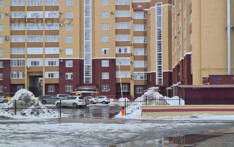 5-бөлмелі пәтер · 250 м² · 6/7 қабат, тауелсиздик 18а — Апорт Ваниль Первая линия Тауелсиздик, бағасы: 85 млн ₸ в Актобе — фото 12