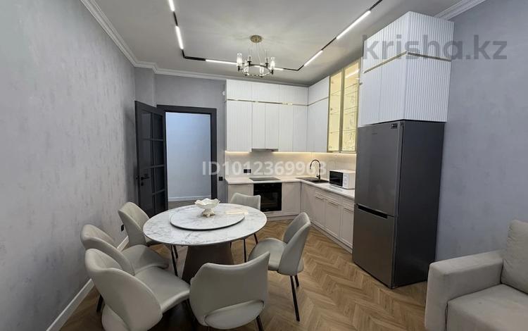 2-бөлмелі пәтер · 105 м² · 6/9 қабат, Мәңгілік ел 27 — Мәңгілік ел - Орынбор, бағасы: 90 млн ₸ в Астане, Есильский р-н — фото 2