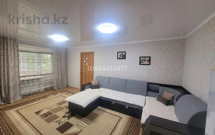 2-комнатная квартира · 55 м² · 2/5 этаж, Тохтарова за 12 000 ₸ в Риддере — фото 11