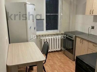 1-бөлмелі пәтер · 30.3 м² · 1 қабат, Алейская — Аблакетка, остановка Поликлиника, в этом доме кафе «Суши от Танюши», бағасы: 130 000 ₸ в Усть-Каменогорске