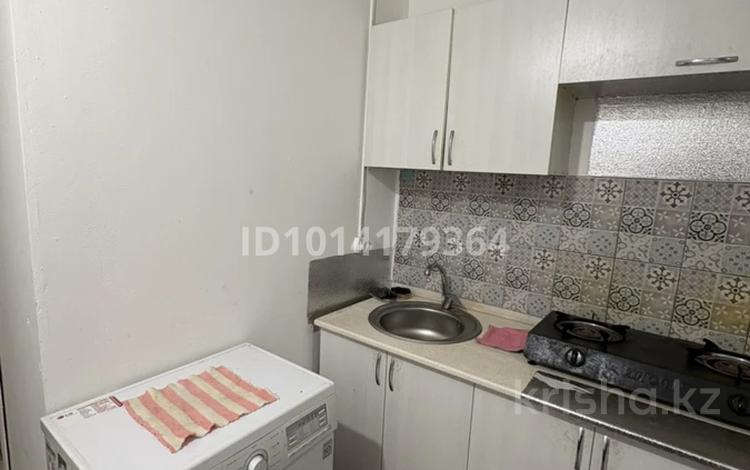 1-комнатная квартира · 40 м² · 2/2 этаж, мкр Шанырак-1 9 — Школа 169 Остановка Школа все рядом главная дорога за 130 000 ₸ в Алматы, Алатауский р-н — фото 2