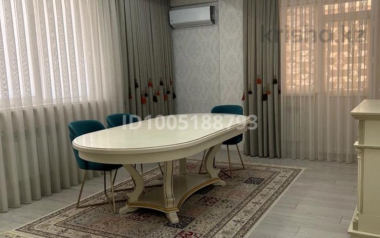 3-комнатная квартира · 115 м² · 6/10 этаж, 17-й мкр 85 за 43 млн ₸ в Актау — фото 2