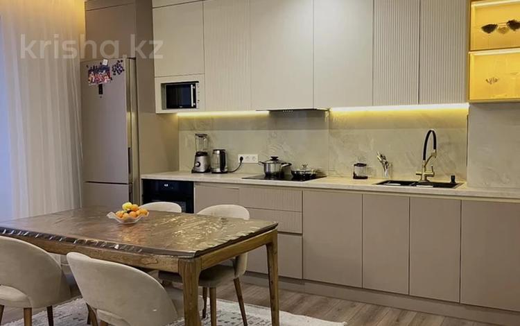 3-комнатная квартира · 100 м², Аль-Фараби проспект 7/2 за 500 000 ₸ в Астане, Есильский р-н — фото 2