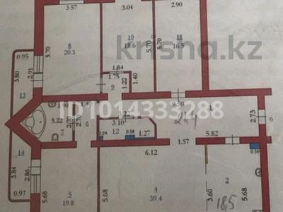 5-бөлмелі пәтер · 182 м² · 4/5 қабат, 2 ш/а. — Космос, бағасы: 61 млн ₸ в Актобе, мкр 8