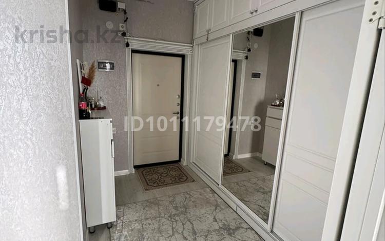 2-комнатная квартира · 75 м² · 3/9 этаж, 31-й мкр — Рядом ТРЦ азар,Сары базар и АК базар за 30 млн ₸ в Актау — фото 2