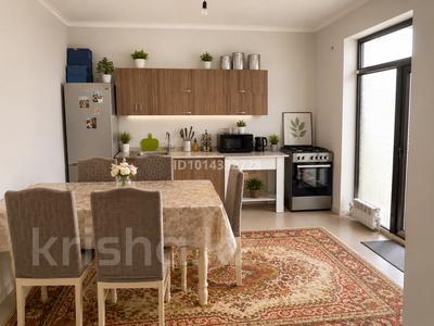 Жеке үй · 3 бөлме · 130 м² · 6 жүзд., Квартальный 1122, бағасы: 38.9 млн ₸ в 