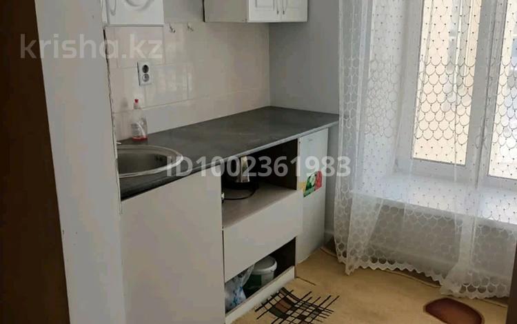 1 бөлме · 17 м² · 1/9 қабат, Абылай хана 60 — Момышулы, бағасы: 100 000 ₸ в Астане, Алматы р-н — фото 2