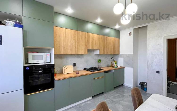 3-бөлмелі пәтер · 84 м² · 4/5 қабат, Самал 33А, бағасы: 300 000 ₸ в Талдыкоргане, мкр Самал — фото 2