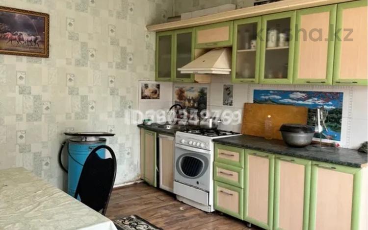 Часть дома · 2 комнаты · 50 м² · 50 сот., 193-й квартал, Алтын кум 6 — Шинлайн за 100 000 ₸ в Шымкенте, Енбекшинский р-н — фото 4