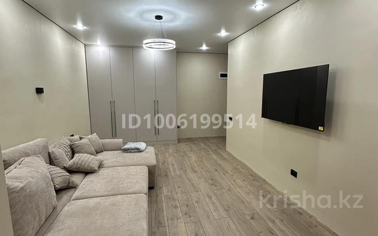 1-бөлмелі пәтер · 52 м² · 7/9 қабат, Самал, бағасы: 22 млн ₸ в Уральске — фото 62