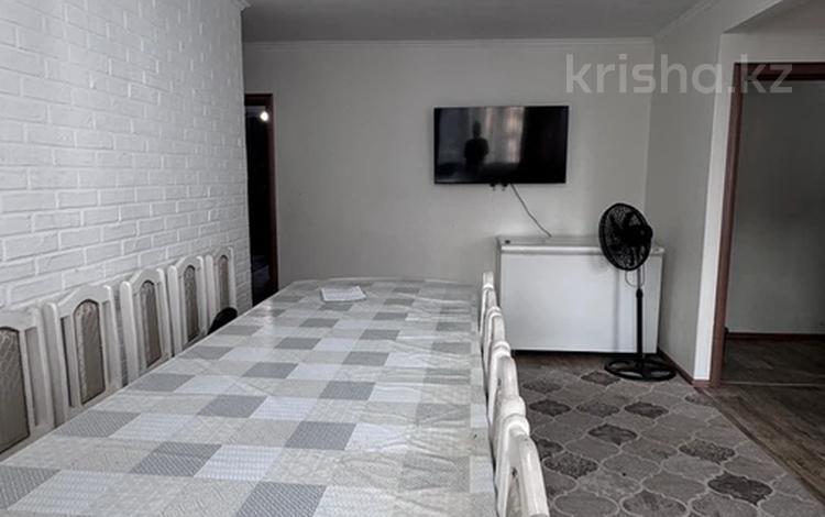 3-комнатная квартира · 57.9 м² · 3/5 этаж, 20 квартал 5 за 25 млн ₸ в Семее — фото 2