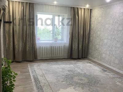 2-бөлмелі пәтер · 63.3 м² · 4/5 қабат, мкр Кадыра Мырза-Али, бағасы: 26.5 млн ₸ в Уральске