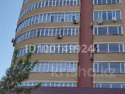 Продажа квартир в Карагандинской обл.: 1-комнатная квартира · 58 м² · 14/15 этаж, мкр Юго-Восток 19 — Сарыарка 19 за 21.5 млн 〒 1-комнатная квартира · 58 м² · 14/15 этаж, мкр Юго-Восток 19 — Сарыарка 19 за 21.5 млн 〒 в Караганде, Казыбек би р-н
