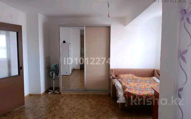 1-бөлмелі пәтер · 33 м² · 4/5 қабат, ул. Камбар Батыра 8, бағасы: 13 млн ₸ в Зачаганске — фото 2