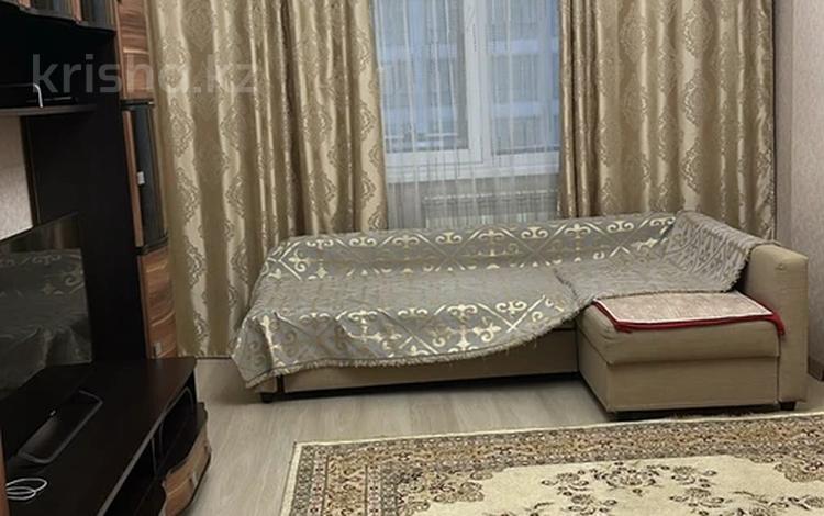 1-комнатная квартира · 42 м² · 5/10 этаж, Абикен Бектуров 1/1 за 250 000 ₸ в Астане, Есильский р-н — фото 2