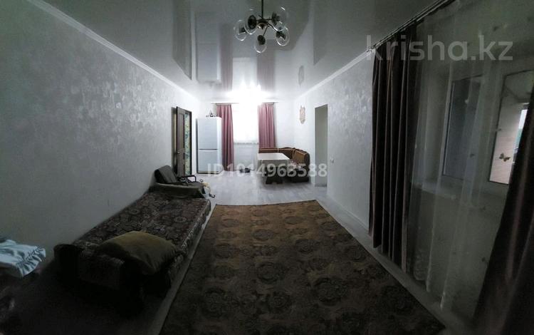 Отдельный дом · 3 комнаты · 70 м² · 6 сот., Ауэзова 117 за 26 млн ₸ в Есик — фото 2