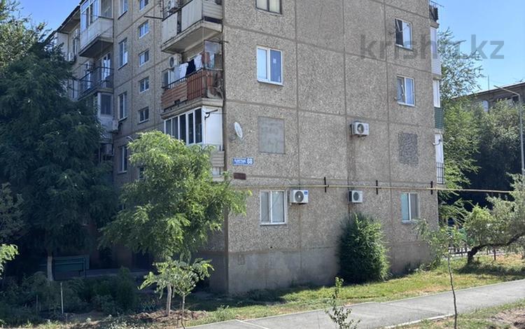2-бөлмелі пәтер · 43 м² · 1/5 қабат, Азаттык 68 — Рембыттехника, ост. Атырау-Акпарат (Стройконтора), бағасы: 11.9 млн ₸ — фото 2