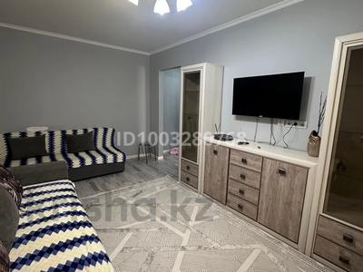 2-бөлмелі пәтер · 50 м² · 4/5 қабат, Макатаева 88 — Аблайхана, бағасы: 20 000 ₸ в Алматы, Алмалинский р-н