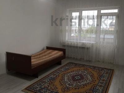1-комнатная квартира, 43 м², 1/5 этаж помесячно, Кабанбай батыра 182 за 90 000 〒 в Талдыкоргане