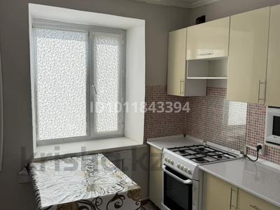 2-бөлмелі пәтер · 46.8 м² · 4/5 қабат, ул. Токтара Аубакирова 36, бағасы: 12 млн ₸ в Каркаралинске