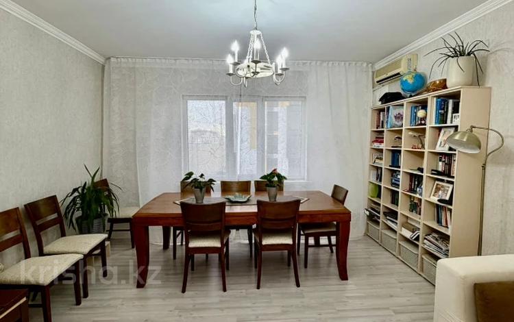 3-бөлмелі пәтер · 110 м² · 5/9 қабат, жарбосынова 62, бағасы: 38 млн ₸ в Атырау — фото 7