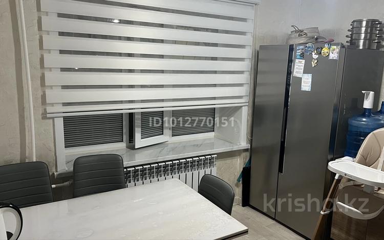 3-комнатная квартира · 80 м² · 1/4 этаж, Байконурова 123а за 250 000 ₸ в Жезказгане — фото 2