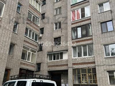 2-комнатная квартира, 54 м², 1/9 этаж, Кабанбай батыра 91 за 22.5 млн 〒 в Усть-Каменогорске