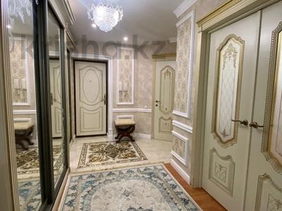 3-бөлмелі пәтер · 135 м² · 6/10 қабат, 12 ш/а., бағасы: 40.5 млн ₸ в Актобе, мкр 12