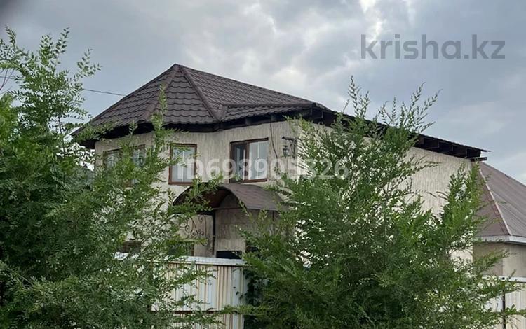 Отдельный дом · 5 комнат · 150 м² · 8 сот., мкр Мадениет, Агыбай батыра 50 за 70 млн ₸ в Алматы, Алатауский р-н — фото 2