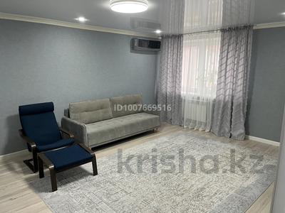 3-комнатная квартира · 90 м² · 4/5 этаж, 10 мкр 23 за 350 000 〒 в Аксае