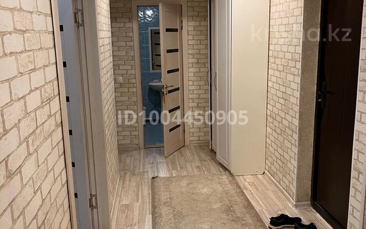 2-бөлмелі пәтер · 60 м² · 5/9 қабат, 32А ш/а., бағасы: 15 000 ₸ в Актау, 32А мкр — фото 2