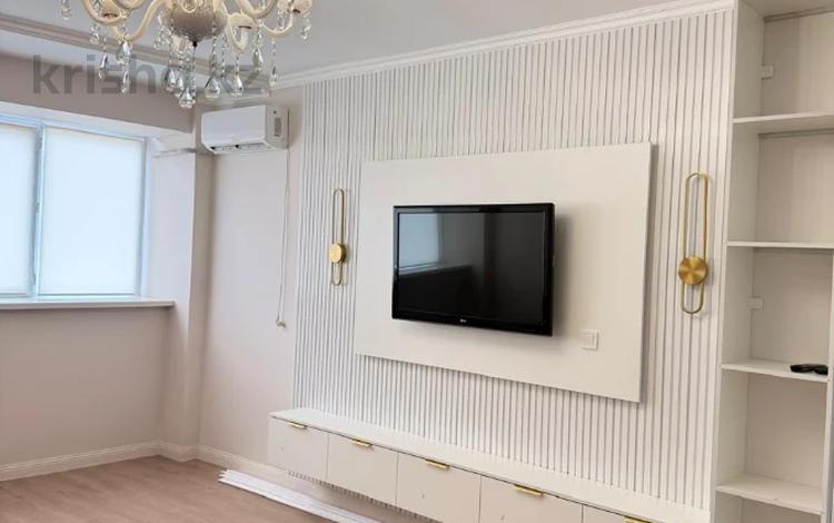 2-комнатная квартира · 65 м² · 10/12 этаж, Рыскулбекова 28/1 за 350 000 ₸ в Алматы, Бостандыкский р-н — фото 2