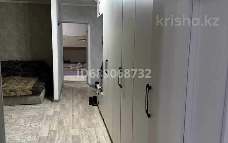 3-комнатная квартира, 82.3 м², 4/5 этаж, Кокжал Барака за 35 млн 〒 в Усть-Каменогорске — фото 2
