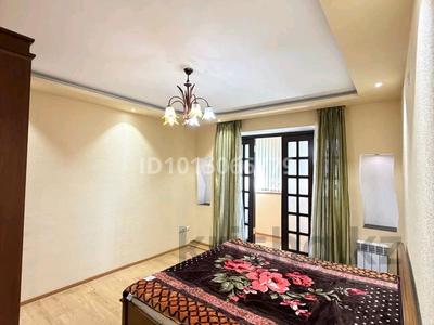 3 комнаты · 79 м² · 2/4 этаж, Назарбаева 27 за 75 000 ₸ в Алматы, Алмалинский р-н