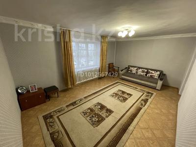 2-бөлмелі пәтер · 52 м² · 2/2 қабат, мкр Орбита-1, Навои, бағасы: 260 000 ₸ в Алматы, Бостандыкский р-н