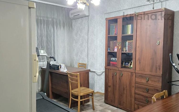 4-комнатная квартира · 85 м² · 5/6 этаж, Севастопольская 3/1 за 31.5 млн ₸ в Усть-Каменогорске — фото 6