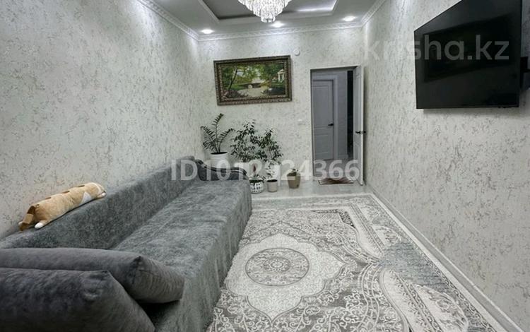 2-бөлмелі пәтер · 70 м² · 4/15 қабат, 10-й мкр 10, бағасы: 150 000 ₸ в Актау — фото 2