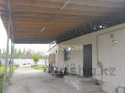Отдельный дом · 5 комнат · 100 м² · 8 сот., мкр Шанырак-2, Закарин 36 — Вдоль новай дороги на барахолку за 46 млн ₸ в Алматы, Алатауский р-н
