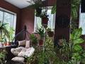 Отдельный дом · 6 комнат · 500 м² · 18 сот., Маметова — Возле стоматологи skdent за 135 млн ₸ в Жибек Жолы — фото 2