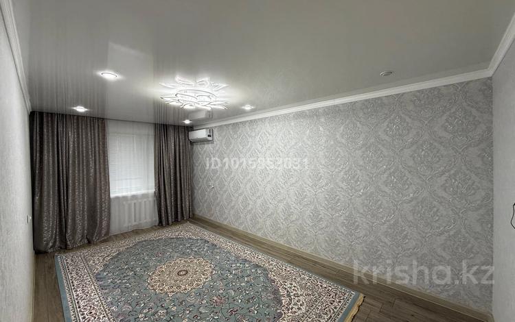 3-бөлмелі пәтер · 63.7 м² · 5/9 қабат, Кунаева 11, бағасы: 23.5 млн ₸ в Уральске — фото 2