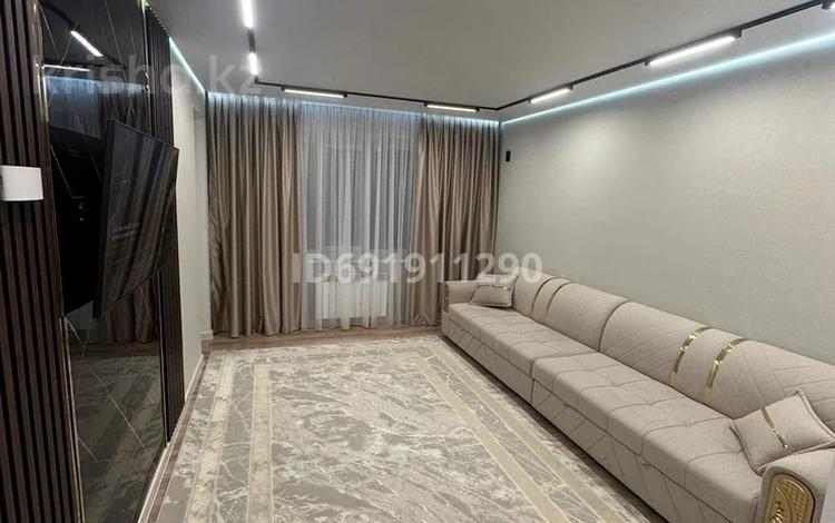 2-комнатная квартира · 60 м² · 12/16 этаж, Абая 150/230 за 20 000 ₸ в Алматы, Бостандыкский р-н — фото 3