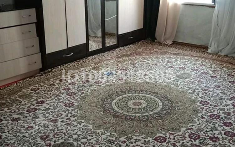 3-бөлмелі пәтер · 110 м² · 1/2 қабат, Аль-Фараби 8 — Возле магазин Мухит, бағасы: 8 млн 〒 в Асыкате — фото 2