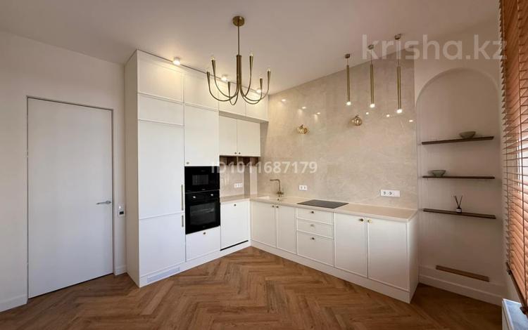 3-комнатная квартира · 95 м² · 2/10 этаж, A32 15 за 120 млн ₸ в Астане, Сарайшык р-н — фото 2