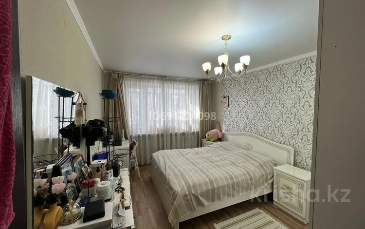 2-комнатная квартира, 50 м², 2/9 этаж, абдирова 24/4 — Гоголя Бухар Жырау за 24.5 млн 〒 в Караганде, Казыбек би р-н — фото 2