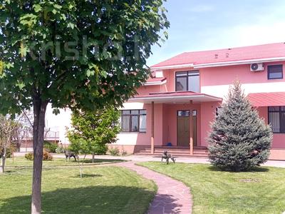 Отдельный дом · 8 комнат · 493 м² · 25 сот., мкр Актобе за 500 млн 〒 в Алматы, Бостандыкский р-н