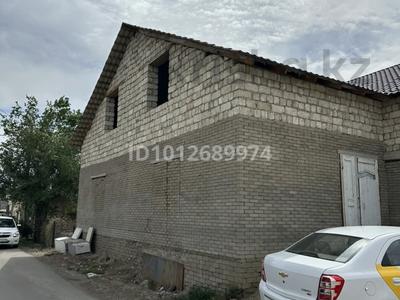 Отдельный дом · 10 комнат · 450 м² · 15 сот., Есенова 37 за 50 млн ₸ в Жезказгане